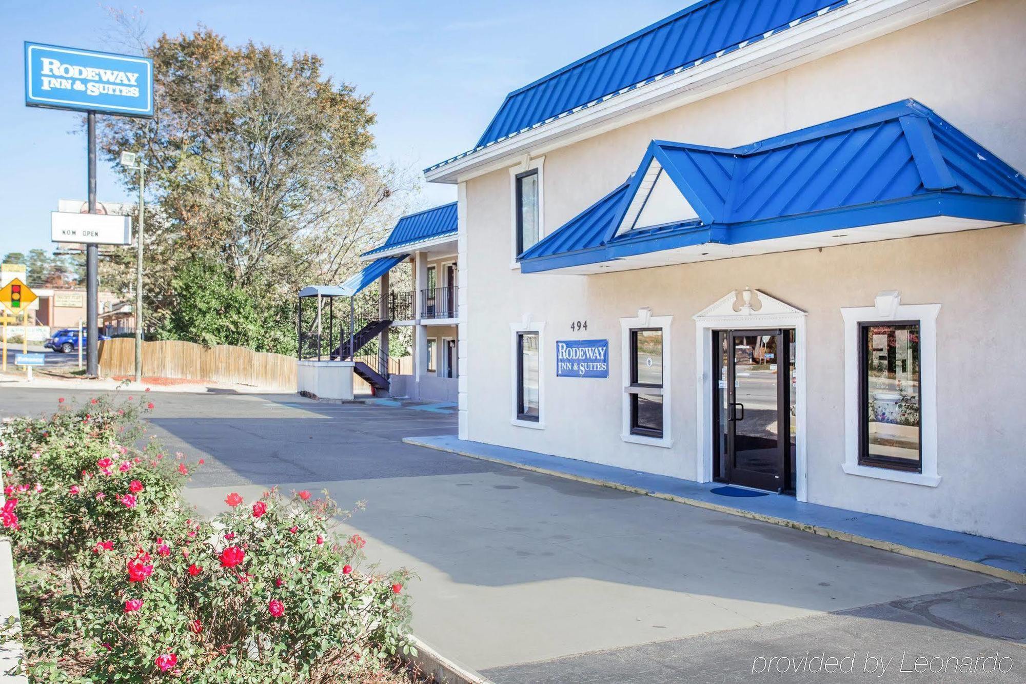 Rodeway Inn & Suites Fort Jackson Columbia Bagian luar foto
